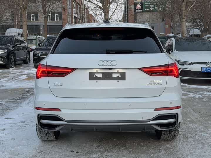 Фото 4 - Audi Q3