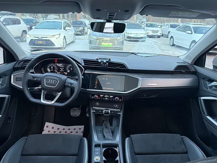 Фото 7 - Audi Q3