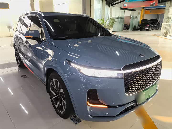 Фото 4 - LiXiang One