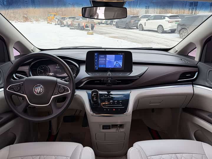 Фото 8 - Buick GL8 ES