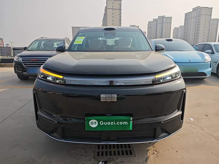 Фото 3 - Geely Galaxy M9