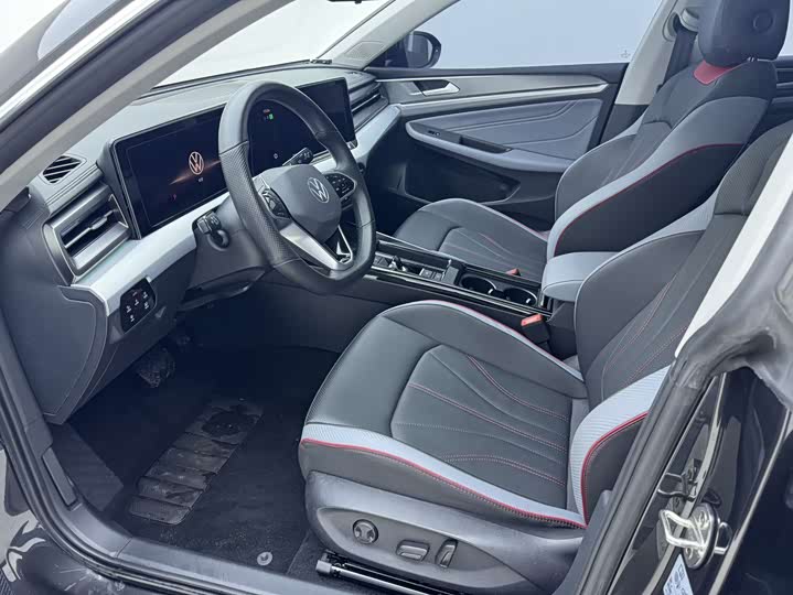 Фото 9 - Volkswagen Lamando L