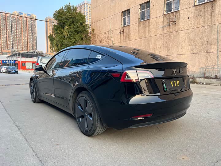 Фото 7 - Tesla Model 3