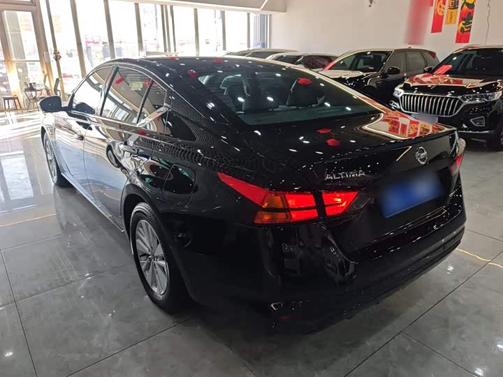 Фото 5 - Nissan Teana