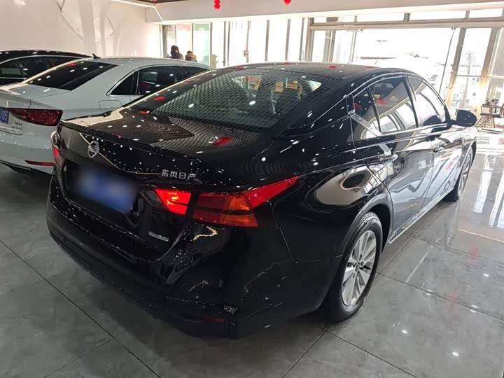 Фото 7 - Nissan Teana