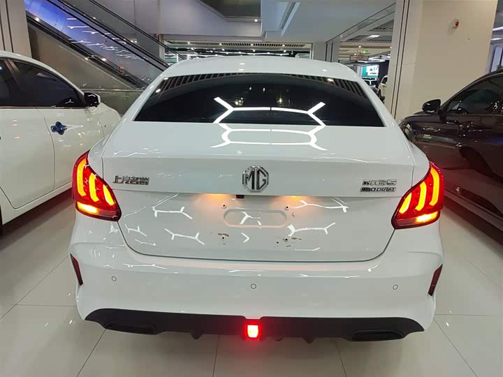 Фото 6 - MG Motor 5