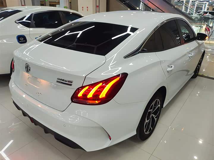 Фото 7 - MG Motor 5