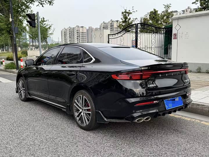 Фото 7 - Geely Preface