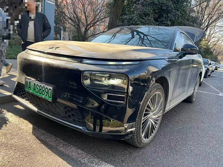 Фото 1 - XPeng G9