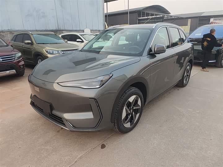 Фото 2 - Geely Galaxy E5