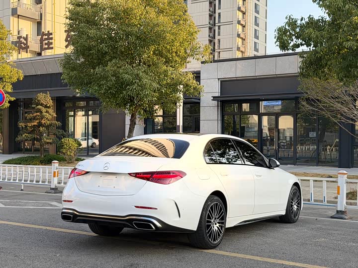 Фото 4 - Mercedes-Benz C-Class