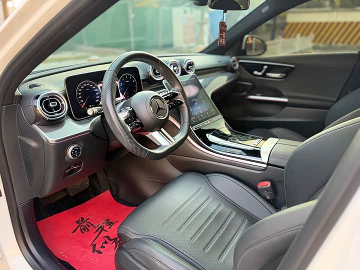 Фото 7 - Mercedes-Benz C-Class