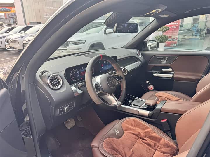 Фото 3 - Mercedes-Benz GLB-Class