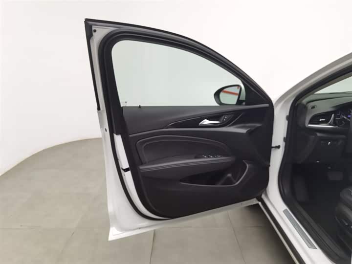 Фото 8 - Buick Regal