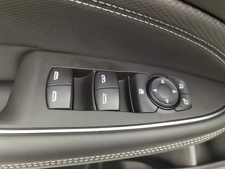 Фото 9 - Buick Regal