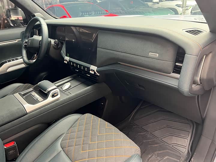 Фото 6 - Changan Deepal G318