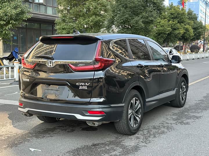 Фото 7 - Honda CR-V