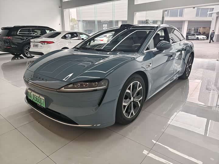 Фото 1 - Luxeed S7