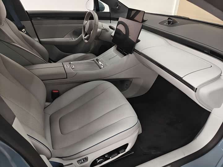 Фото 3 - Luxeed S7