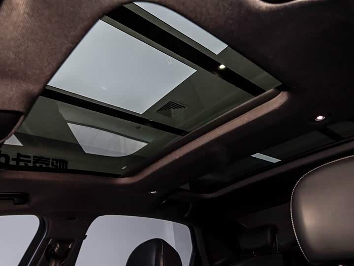 Фото 4 - Audi A6L