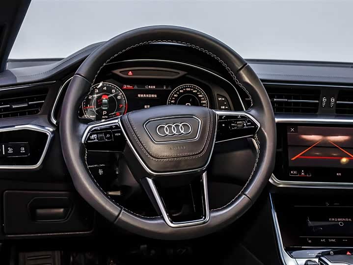 Фото 6 - Audi A6L