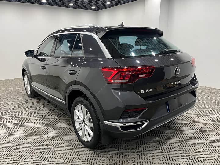 Фото 9 - Volkswagen T-Roc