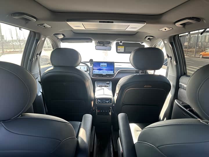 Фото 8 - Dongfeng Yipai eπ 008