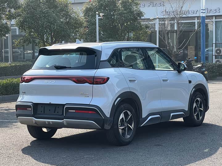 Фото 5 - BYD Yuan Up