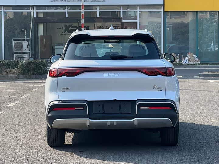 Фото 6 - BYD Yuan Up