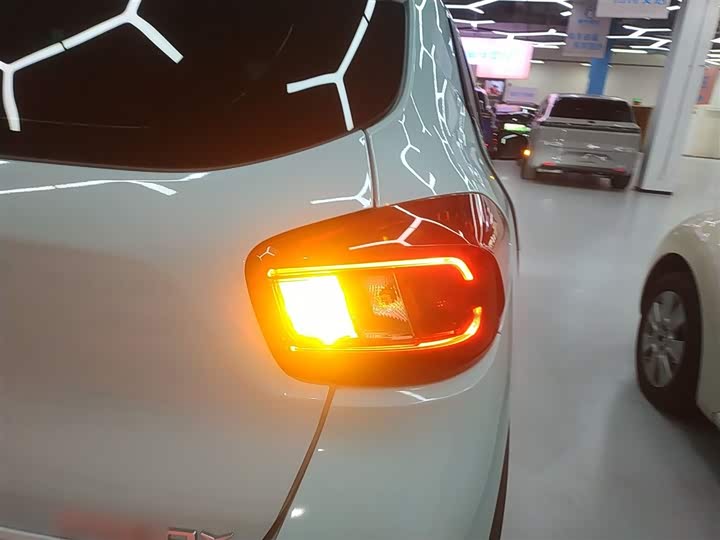 Фото 8 - Dongfeng Nammi Nano EX1