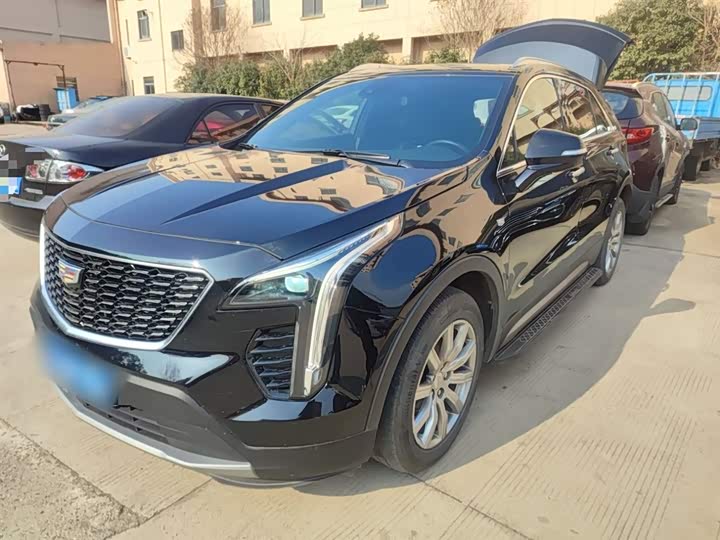 Фото 1 - Cadillac XT4