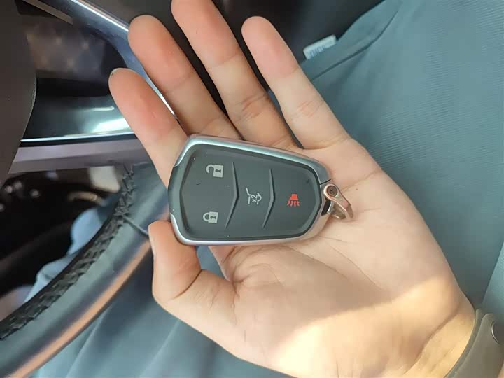 Фото 9 - Cadillac XT4