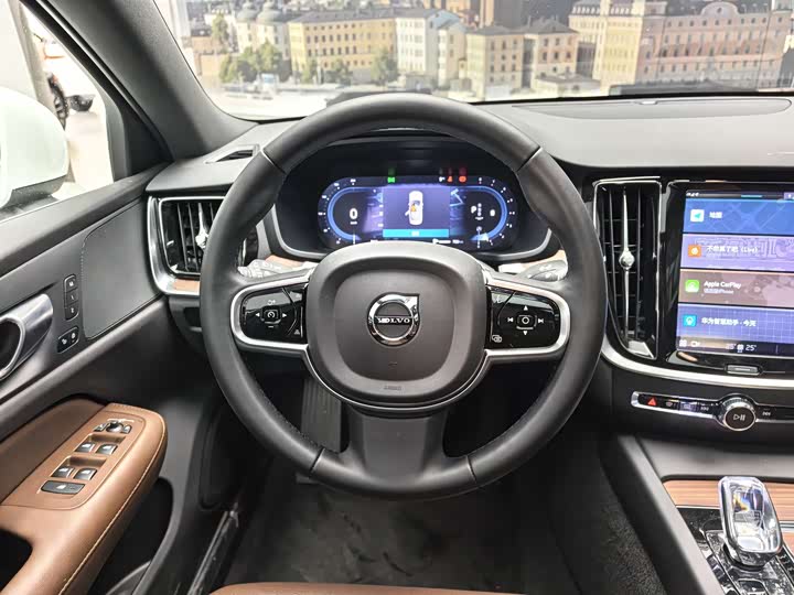 Фото 4 - Volvo S60