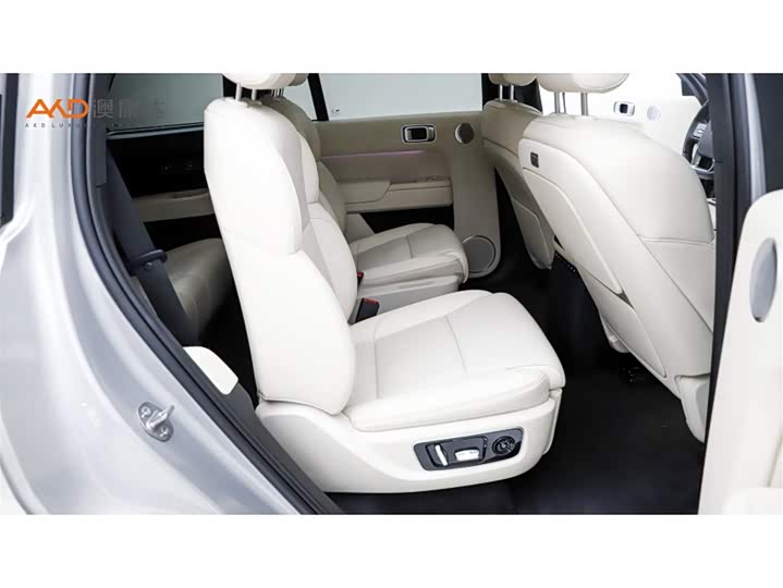 Фото 8 - LiXiang L9