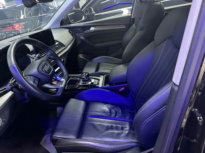 Фото 4 - Audi Q5L