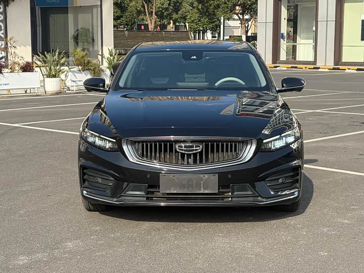 Фото 2 - Geely Preface