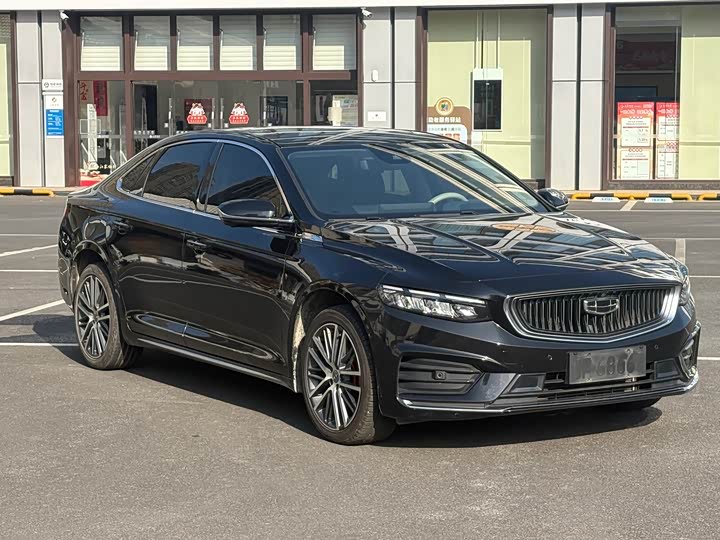 Фото 3 - Geely Preface