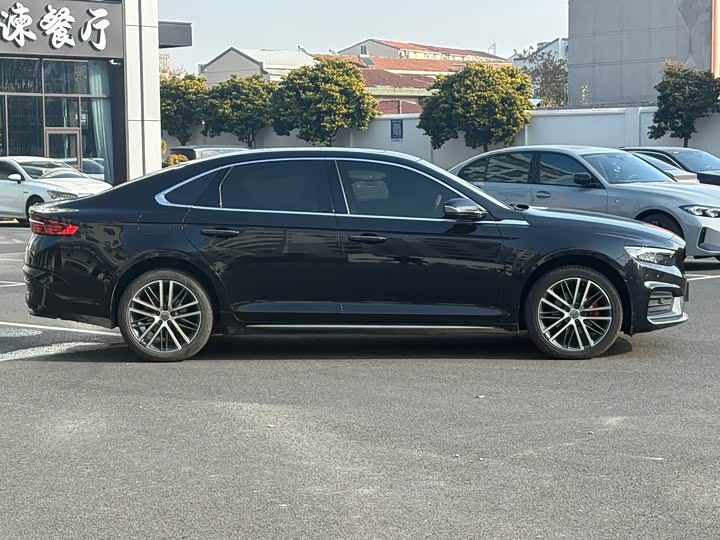 Фото 4 - Geely Preface