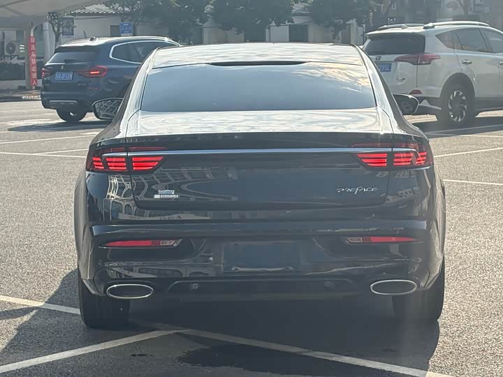 Фото 6 - Geely Preface