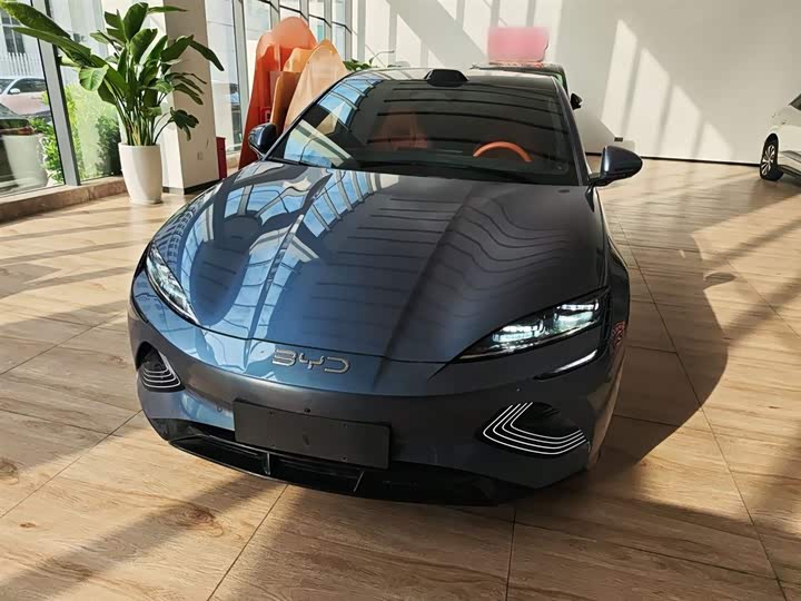 Фото 3 - BYD Seal