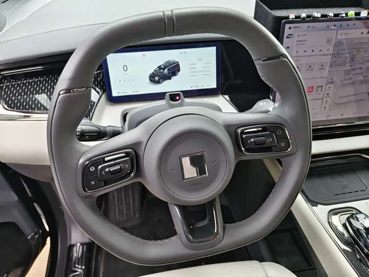 Фото 5 - Zeekr 009