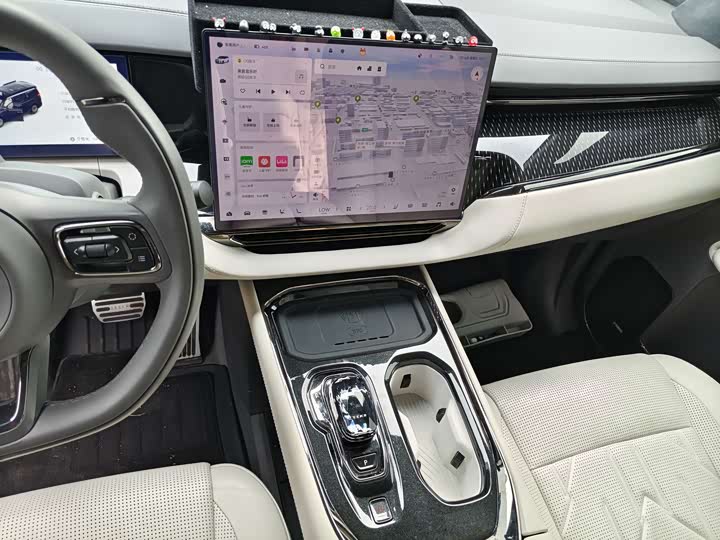 Фото 7 - Zeekr 009