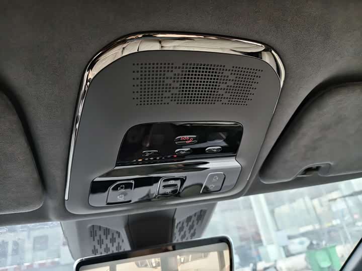 Фото 8 - Zeekr 009