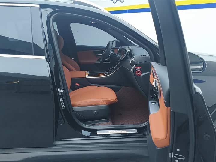 Фото 8 - Mercedes-Benz GLC-Class