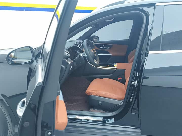 Фото 9 - Mercedes-Benz GLC-Class