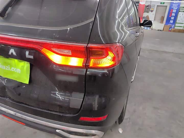 Фото 8 - Haval M6