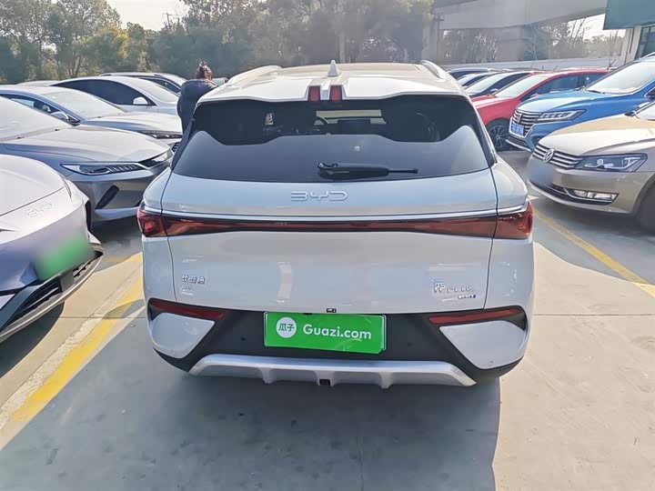 Фото 6 - BYD Yuan Plus