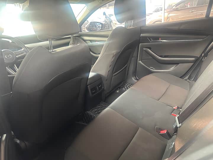 Фото 7 - Mazda 3 (Axela)