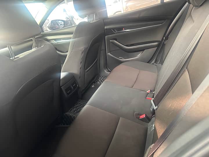 Фото 8 - Mazda 3 (Axela)