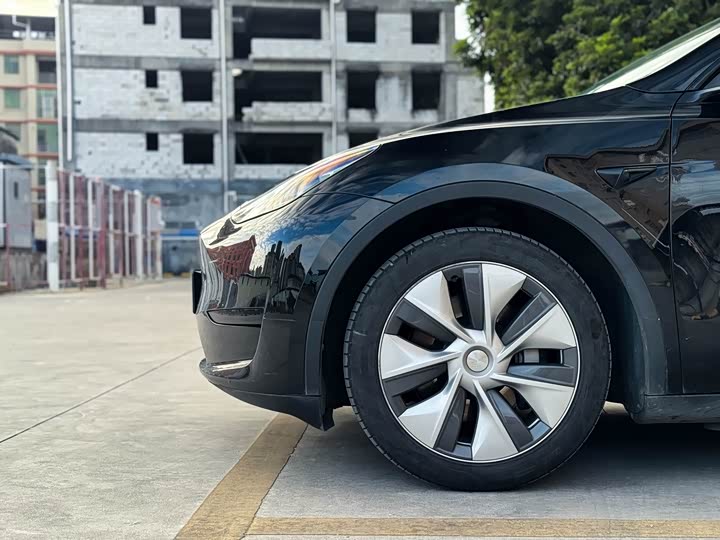 Фото 7 - Tesla Model Y